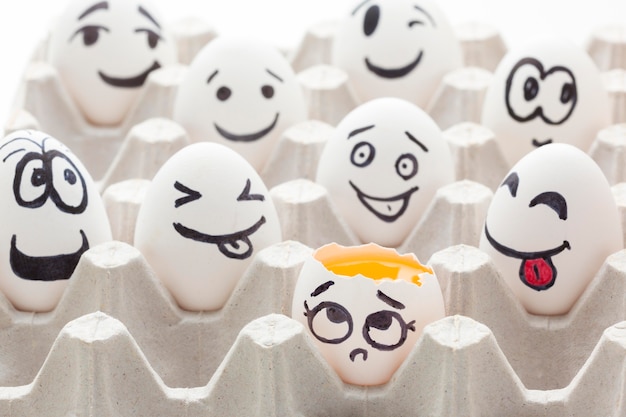 Was Bedeutet Der Smiley Auf Dem Kopf? Die Bedeutung verschiedener Emojis erklärt