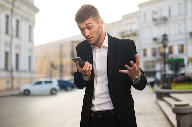 Wie Lange Kann Man WhatsApp Nachrichten Löschen Für Alle? Zeitlimit und Voraussetzungen für das Löschen von Nachrichten
